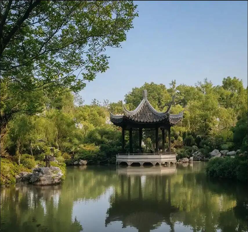 雷波县斑驳餐饮有限公司